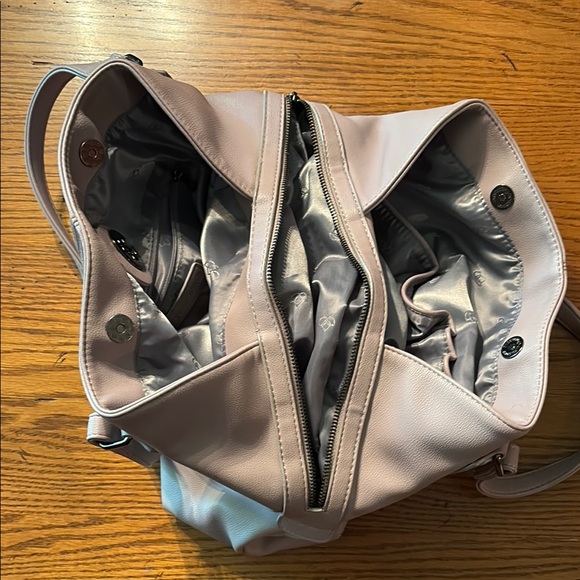 Pink Leather Shoulder Bag - Picture 3 of 5